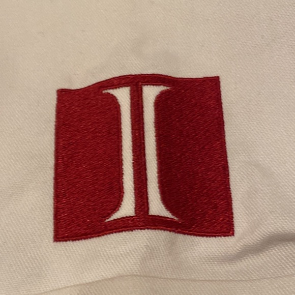 UMASS xs/bundle ~ CHEF Attire/UMass ~ collegiate - Hospitality essentials - Picture 3 of 12